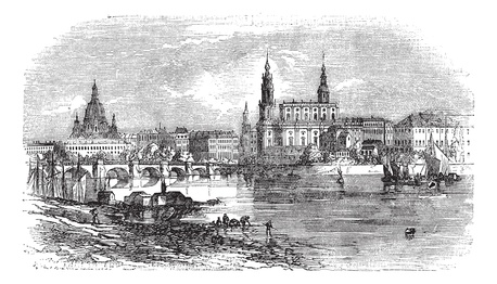 Vorschläge für Ihre Programmgestaltung - Dresden vom Neustädter Elbufer (Variante zum "Canalettoblick"), links die Augustusbrücke, dahinter die Frauenkirche, vor dieser noch die Brühlsche Bibliothek und die Brühlsche Gemäldegalerie, in der Mitte links das Brühlsche Stadtpalais, rechts die Katholische Hofkirche, dahinter der Hausmannsturm des Residenzschlosses, in der Mitte hinten der Turm der Kreuzkirche am Altmarkt