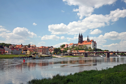 Gästeführung Dresden - Stadtführung in Meißen - Altstadtansicht mit Dom St. Johannis et Donati, Bischofsschloss und Albrechtsburg und Elbbrücke vom rechten/nördlichen/rechtsseitigen Elbufer aus